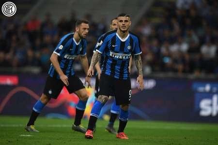 马刺主帅谈双杀雷霆：才打了29场而已，不必过度神话胜利（马刺主帅评双杀雷霆：赛季仅过29场，无需过度神话这场胜利）