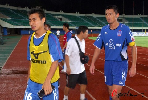 拜仁客战斯图加特：雅克松、金玟哉首发，乌尔比希出战