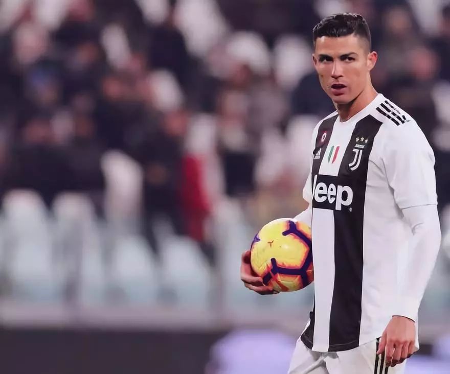 拜仁vs葡萄牙体育：凯恩、奥利塞、卡尔首发，阿方索替补