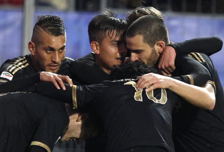 利物浦队内有高人 一石二鸟赶走萨拉赫斯洛特