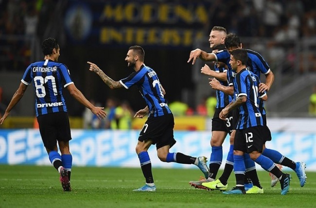 篮球勇士替补球员贡献关键分数