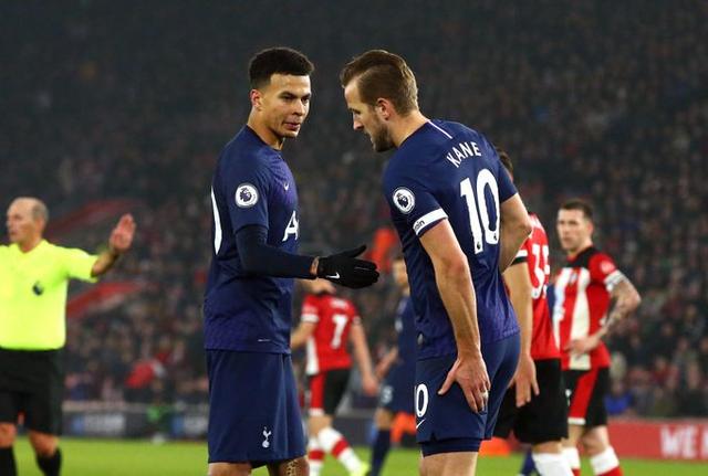 字母哥：与科比一起训练时我带着笔记本记录训练细节（阿德托昆博称与科比合练时用笔记本记录训练细节）