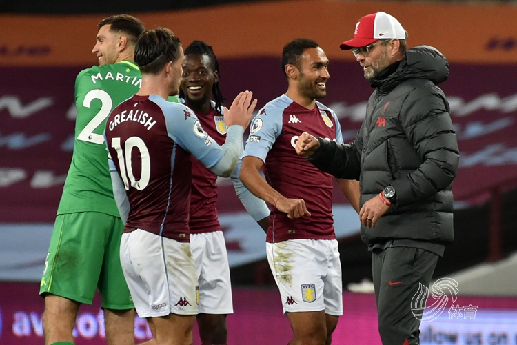 意甲战报：内雷斯双响，斯卡马卡破门，那不勒斯3-1亚特兰大（意甲综述：内雷斯梅开二度，斯卡马卡建功，那不勒斯3-1力克亚特兰大）