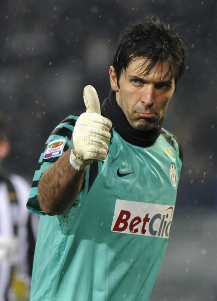 TA：齐尔克泽正处于职业生涯十字路口，未来三月对他至关重要