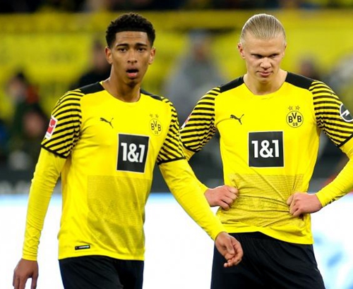 英超最新积分榜：阿森纳39分锁定圣诞榜首；曼城37分排名第二（英超积分最新形势：阿森纳39分领跑圣诞榜，曼城37分居次席）