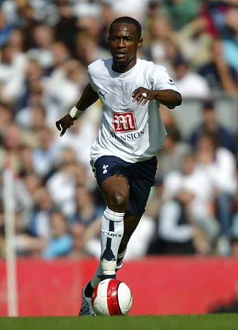 篮球勇士替补球员表现优异